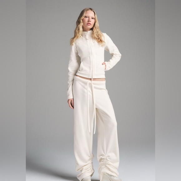 SKIMS Cream Women's Jacket - Picture 1 of 14